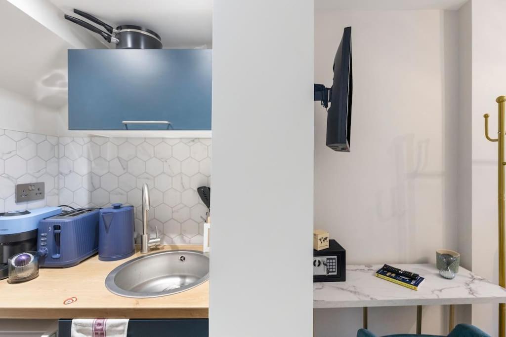 74 Graham Road - Basement *